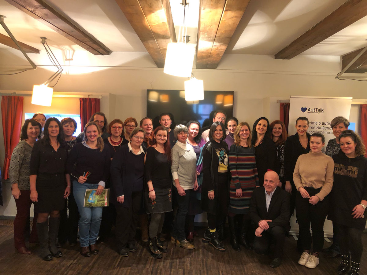00196-setkani-organizaci--ktere-se-venuji-autismu-00001.jpg